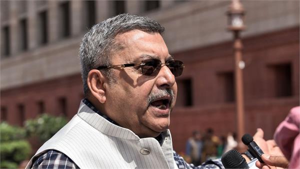 women mps  misbehavior kalyan banerjee suspension