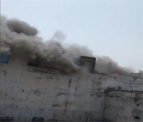 noida multi storey building  fire
