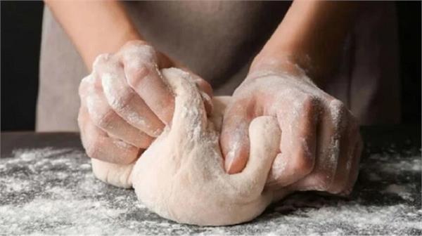 what is the correct way to knead dough 