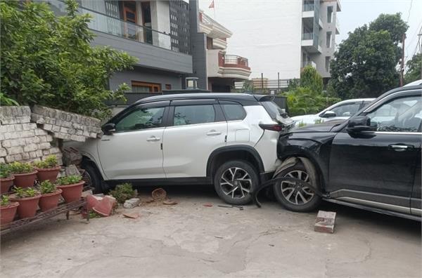 scorpio  cctv  security  car  panchkula