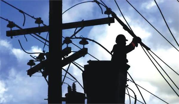 people are suffering due to power cuts occurring day and night