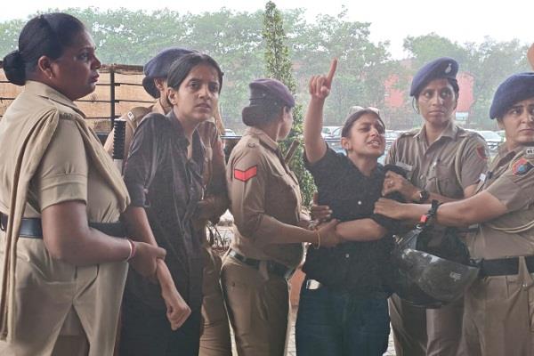 uproar at punjab university 