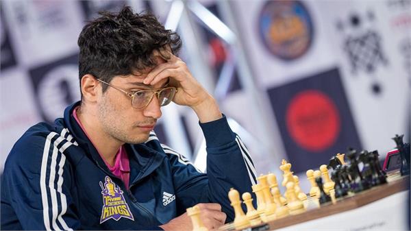 firoza maintains lead after all matches in round 4 ended in draws