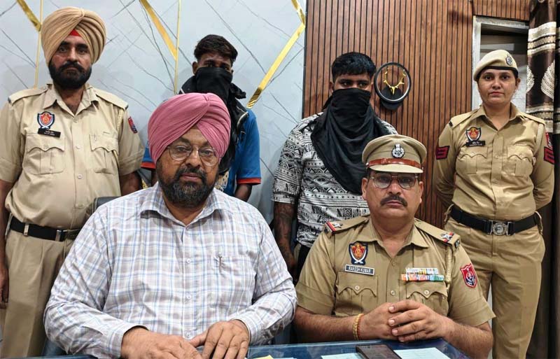 ਨਸ਼ੀਲੀਆਂ ਗੋਲ਼ੀਆਂ, ਡਰੱਗ ਮਨੀ ਤੇ ਕਾਰ ਸਮੇਤ ਦੋ ਮੁਲਜ਼ਮ ਗ੍ਰਿਫ਼ਤਾਰ