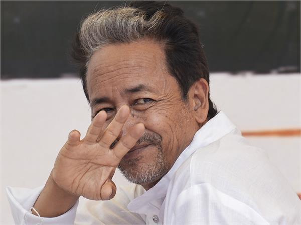 sonam wangchuk  hunger strike  cockroach janata party  protest