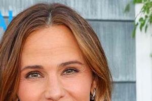 we don  t have to be airbrushed just to show up  hollywood star jennifer garner