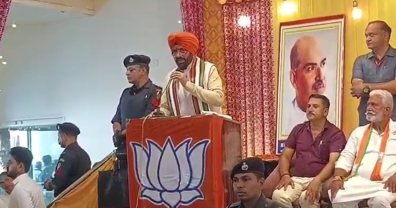 ਹਰਿਆਣਾ ਦੇ CM ਸੈਣੀ ਦਾ ਪਠਾਨਕੋਟ ਦੌਰਾ, ਹਲਕਾ ਸੁਜਾਨਪੁਰ ਵਿਖੇ ਜਨ ਸਭਾ ਨੂੰ ਕੀਤਾ ਸੰਬੋਧਨ