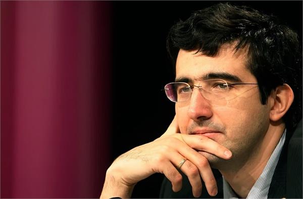 chess federation suspends former world champion kramnik