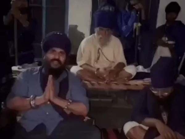 ਨਿਹੰਗ ਦੀ ਅਸ਼ਲੀਲ ਫੋਟੋ ਵਾਇਰਲ ਕਰਨ ਵਾਲੇ ਵਿੱਕੀ ਥਾਮਸ ਨੇ ਮੰਗੀ ਮੁਆਫੀ, ਬੁੱਢਾ ਦਲ ਨੇ ਸੁਣਾਈ ਧਾਰਮਿਕ ਸਜ਼ਾ