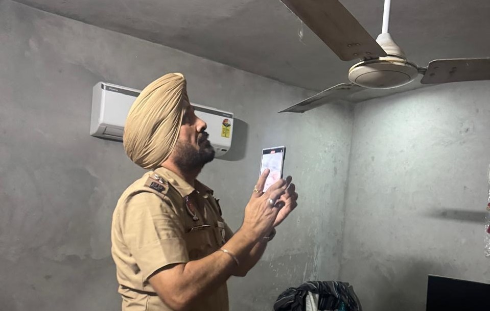 ਨਾਨਕਸਰ ਕਾਲੋਨੀ ''ਚ ਸ਼ੱਕੀ ਹਾਲਾਤਾਂ ''ਚ ਔਰਤ ਦੀ ਮੌਤ