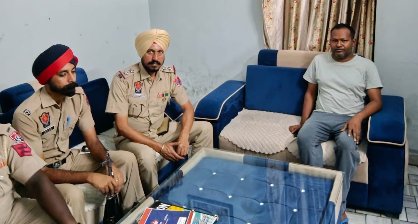 ਸੁਨਾਮ ਪ੍ਰਦਰਸ਼ਨ ਤੋਂ ਪਹਿਲਾਂ ਕੰਪਿਊਟਰ ਅਧਿਆਪਕ ਆਗੂਆਂ ਦੀ ਗ੍ਰਿਫਤਾਰੀ ਨਾਲ ਗਰਮਾਇਆ ਮਾਹੌਲ