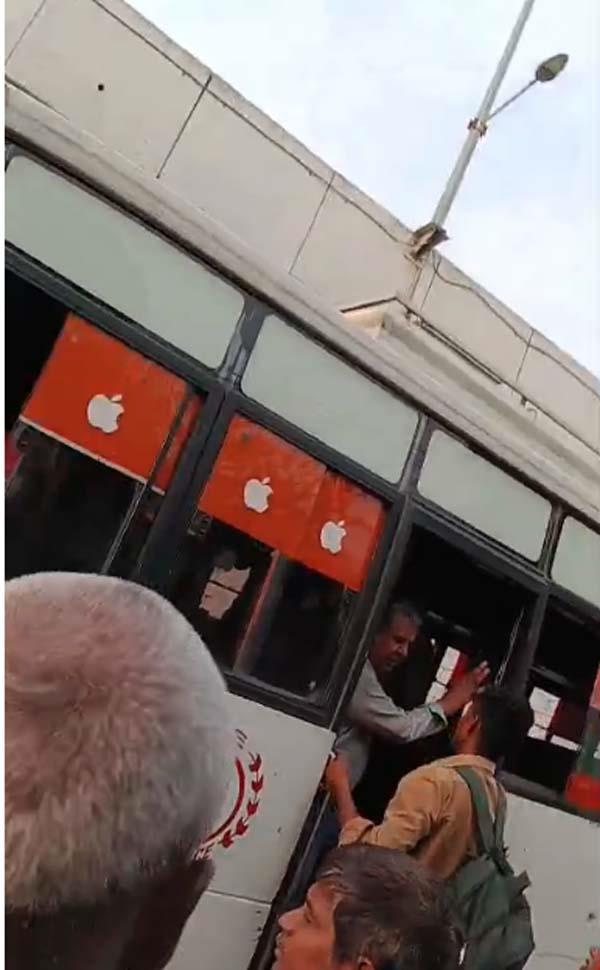 altercation between narwal express bus crew and passengers phagwara