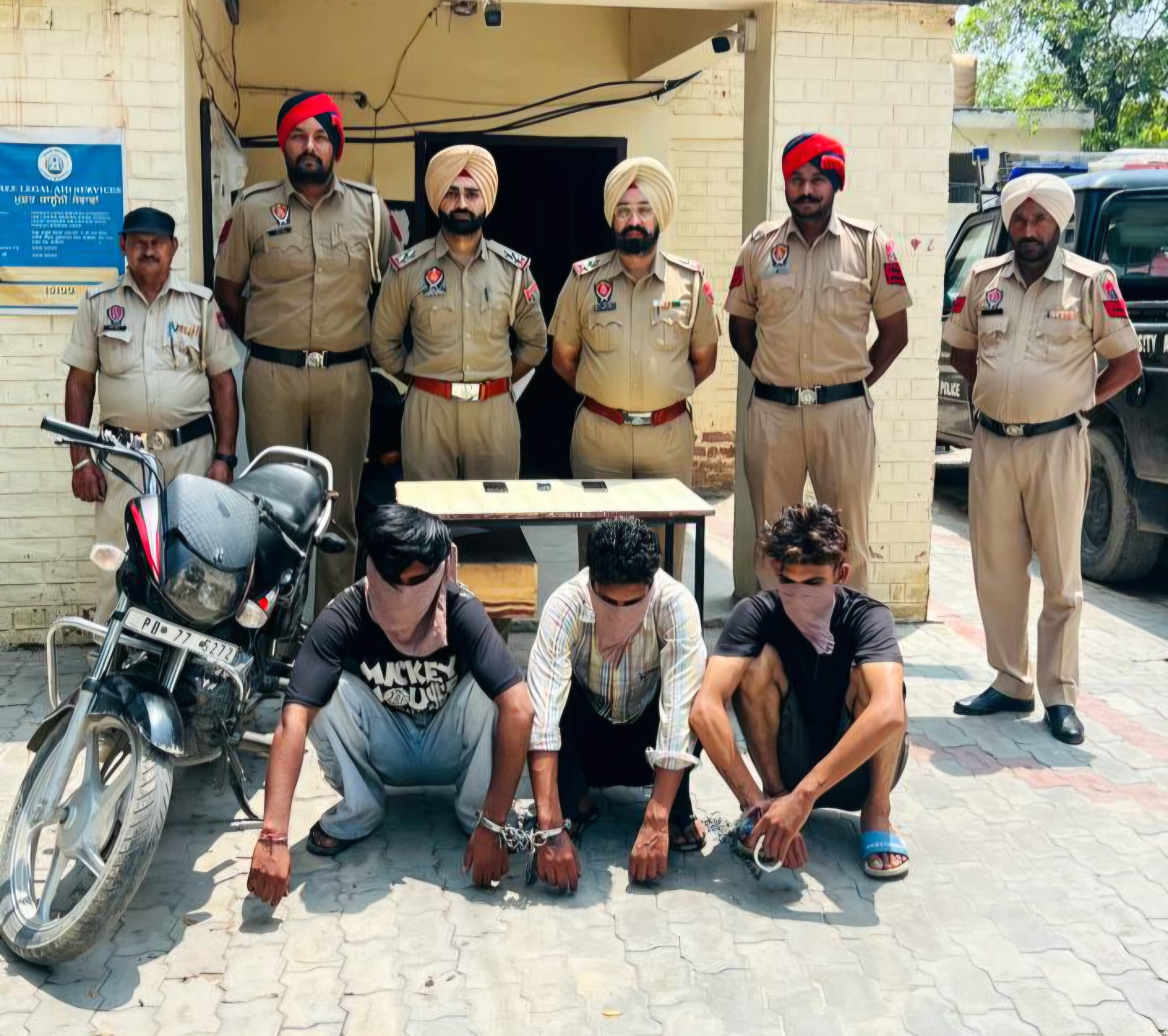 ਰਾਹ ਜਾਂਦੇ ਲੋਕਾਂ ਤੋਂ ਲੁੱਟਾਂ-ਖੋਹਾਂ ਕਰਨ ਵਾਲੇ ਚੜ੍ਹੇ ਪੁਲਸ ਅੜਿੱਕੇ