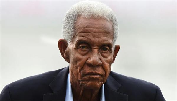 the world  s first cricketer to hit 6 sixes in 6 balls passes away