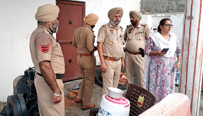 ਪ੍ਰਸ਼ਾਸਨ ਦਾ ਚੱਲ ਰਹੇ ਨਾਜਾਇਜ਼ ਨਸ਼ਾ ਛੁਡਾਊ ਕੇਂਦਰ ''ਚ ਛਾਪਾ
