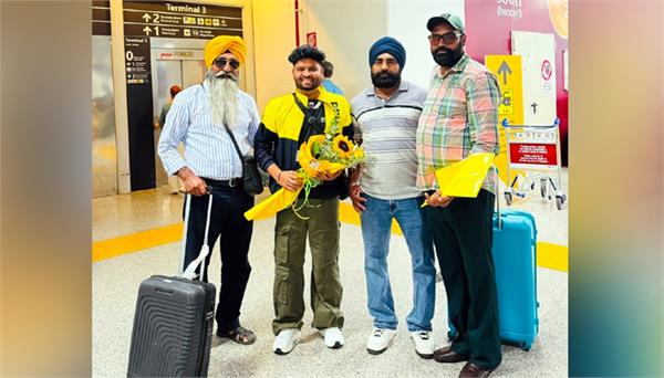 punjabi folk singer sonu virk receives warm welcome on arrival in rome