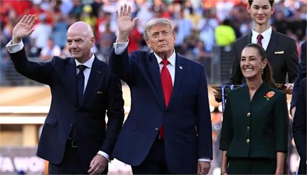 these 2 players did not shake hands with donald trump