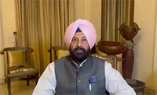 aap government is lying on every front  from 16 medical colleges  dhillon