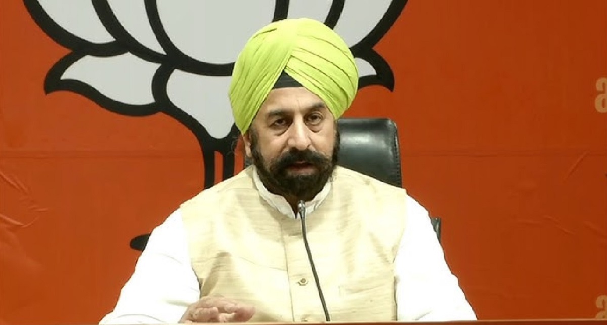 ਸੱਜਣ ਕੁਮਾਰ ਦੀ ਸ਼ਰਧਾਂਜਲੀ ਸਭਾ ''ਚ ਜਾਣ ''ਤੇ RP Singh ਨੇ BJP ਸੰਸਦ ਮੈਂਬਰਾਂ ਨੂੰ ਪਾਈ ਝਾੜ