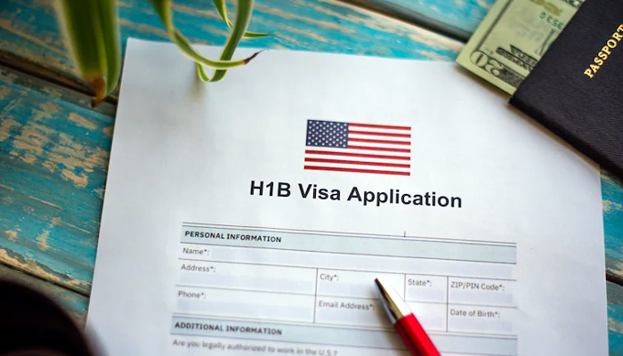 H-1B ਵੀਜ਼ਾ ’ਤੇ 98 ਲੱਖ ਰੁਪਏ ਵਸੂਲੇਗਾ ਅਮਰੀਕਾ, ਭਾਰਤੀਆਂ ''ਤੇ ਪਵੇਗਾ ਵੱਡਾ ਅਸਰ