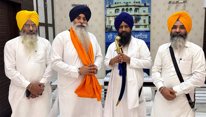 ਵਿਦੇਸ਼ਾਂ ’ਚ ਪਾਵਨ ਬੀੜਾਂ ਦੀ ਅਣਅਧਿਕਾਰਤ ਪ੍ਰਕਾਸ਼ਨਾ ਵਿਰੁੱਧ ਹੋਵਗੀ ਸਖ਼ਤ ਕਾਰਵਾਈ : ਗੜਗੱਜ