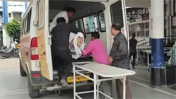 21 year old patient dies after oxygen runs out in ambulance