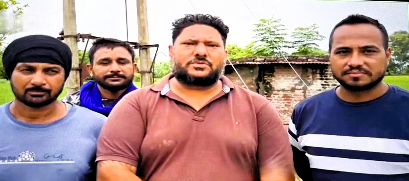 ਫਗਵਾੜਾ ''ਚ ਸ਼ਾਤਰ ਚੋਰਾਂ ਨੇ ਖੇਤਾਂ ''ਚੋਂ ਟਰਾਂਸਫਾਰਮਰ ਦਾ ਤੇਲ ਤੇ ਤਾਂਬਾ ਕੀਤਾ ਚੋਰੀ, ਕਿਸਾਨਾਂ ''ਚ ਭਾਰੀ ਰੋਸ