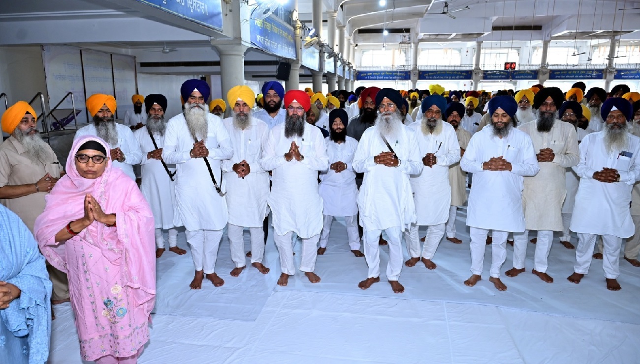 ਬਾਬਾ ਮੱਖਣ ਸ਼ਾਹ ਲੁਬਾਣਾ ਤੇ ਭਾਈ ਲੱਖੀ ਸ਼ਾਹ ਵਣਜਾਰਾ ਦੀ ਯਾਦ ''ਚ ਸ੍ਰੀ ਮੰਜੀ ਸਾਹਿਬ ਵਿਖੇ ਸਜੇ ਦੀਵਾਨ