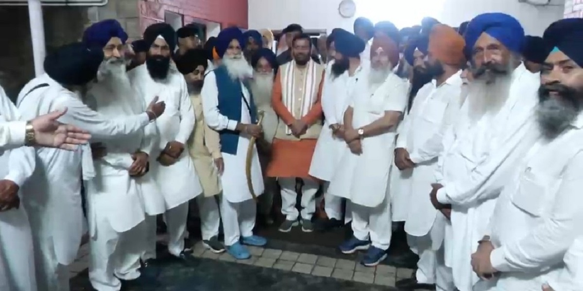ਪੰਜੋਖਰਾ ਸਾਹਿਬ ਵਿਵਾਦ ਨੂੰ ਹੱਲ ਕਰਨ ਦੀ ਵੱਡੀ ਪਹਿਲ, CM ਸੈਣੀ ਨੂੰ ਮਿਲੇ HSGPC ਦੇ ਨੁਮਾਇੰਦੇ