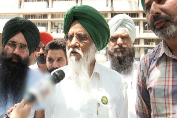 1 ਤੋਂ 7 ਸਤੰਬਰ ਲਈ ਹੋਇਆ ਵੱਡਾ ਐਲਾਨ, ਪ੍ਰਸ਼ਾਸਨ ਨੇ ਦਿੱਤੀ ਮਨਜ਼ੂਰੀ, ਏਅਰਪੋਰਟ ਰੋਡ ਨੇੜੇ ਕਿਸਾਨ...