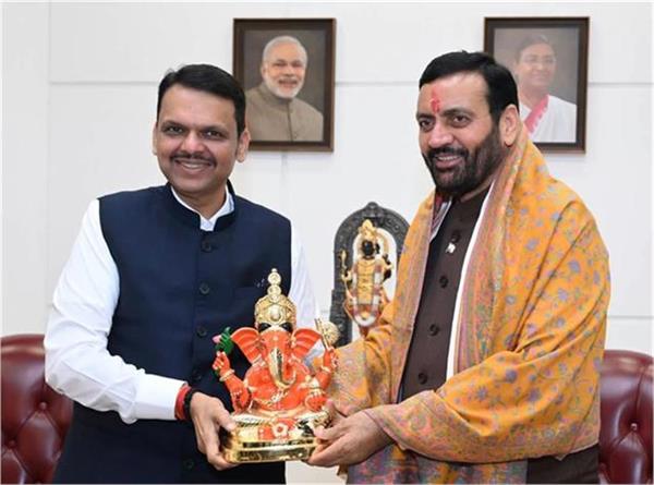 cm fadnavis  cm nayab singh saini  discussion