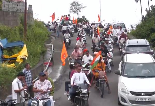budha amarnath yatra  first group  shivling  darshan