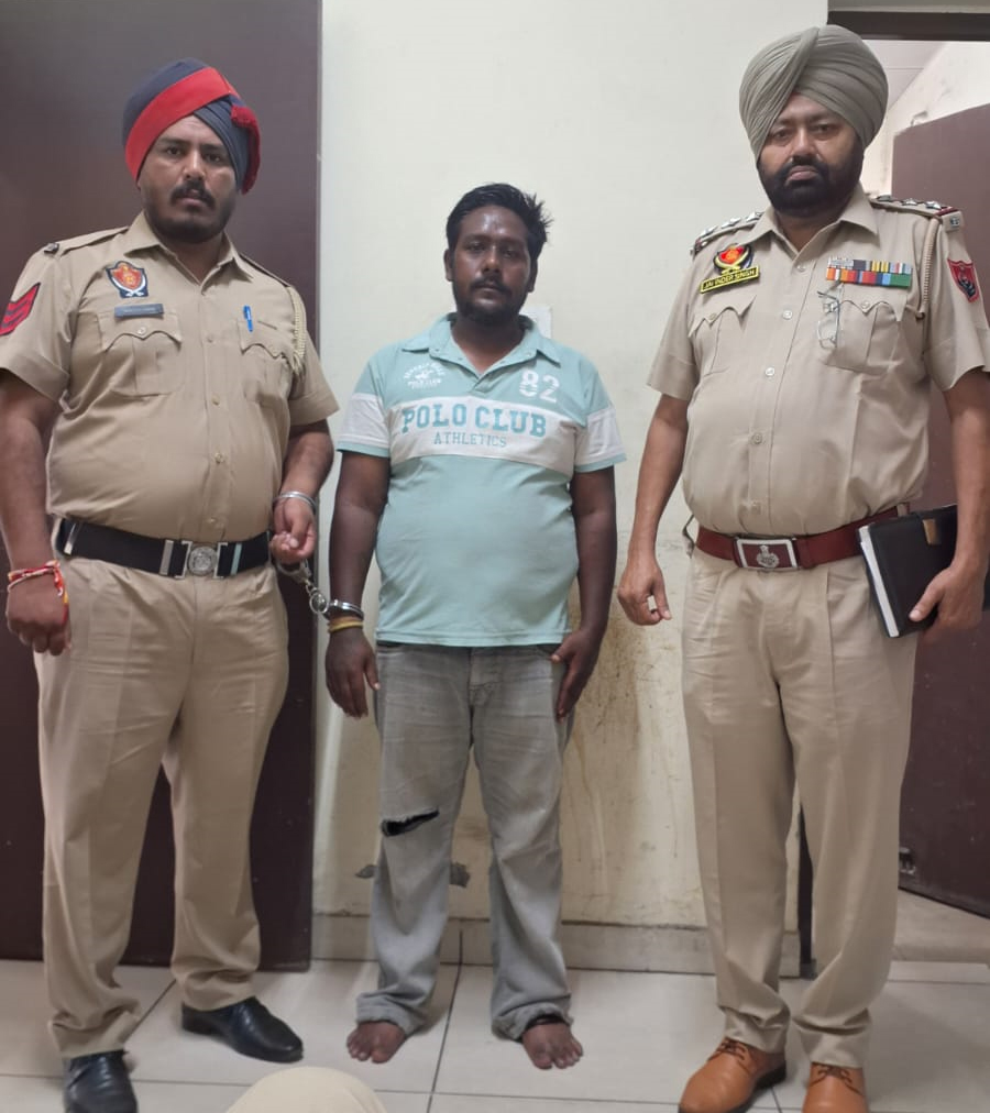 ਹੈਰੋਇਨ ਸਮੱਗਲਰ ਫੜਿਆ, ਪਹਿਲਾਂ ਵੀ ਦਰਜ ਹਨ 3 ਮਾਮਲੇ, ਕਈ ਵਾਰ ਜਾ ਚੁੱਕਿਐ ਜੇਲ