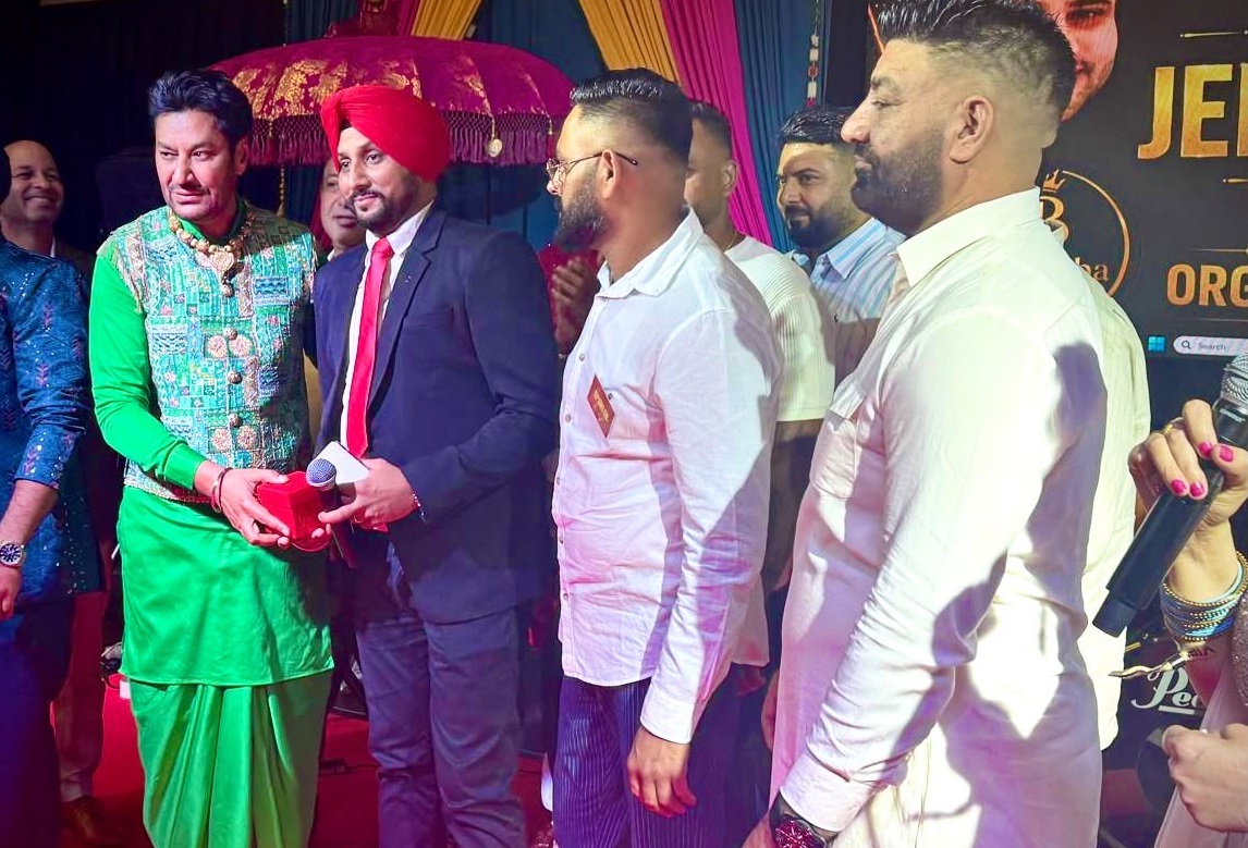 ਅੰਤਰਰਾਸ਼ਟਰੀ ਦਸਤਾਰ ਕੋਚ ਅਤੇ ਐਂਕਰ ਮਨਦੀਪ ਸੈਣੀ ਬੈਲਜੀਅਮ ਦੀ ਧਰਤੀ ‘ਤੇ  ਸਨਮਾਨਿਤ