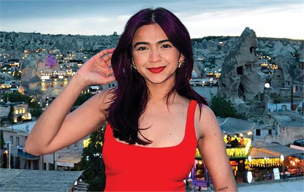 famous influencer shifts from india to america