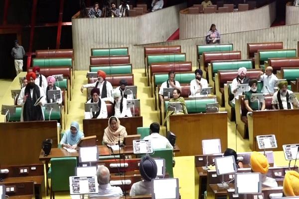 partap singh bajwa raised the issue of illegal mining in the vidhan sabha