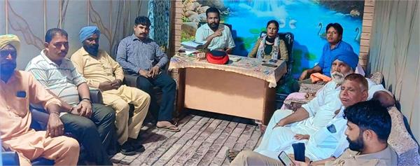 valmiki community in favour of auto rickshaw drivers