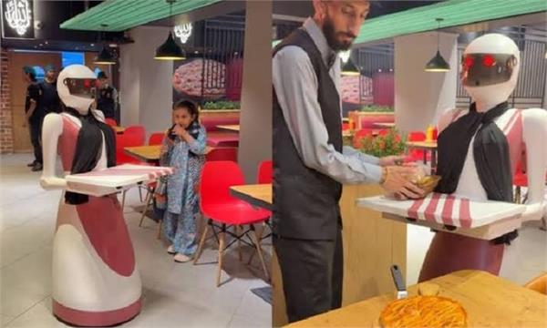 robots serving food