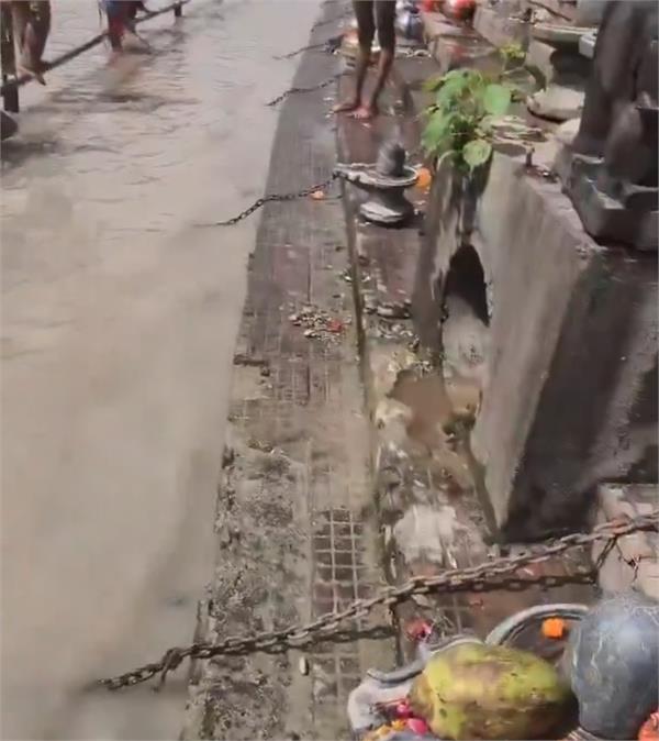 sewage water in ganga