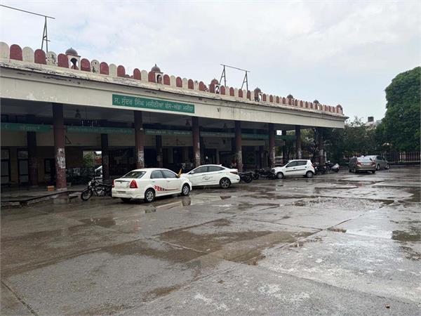 majitha town remains completely shut for the release of captive sikhs