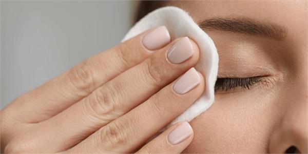 keep these things in mind while removing makeup 