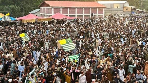 pok violence  british citizen dies