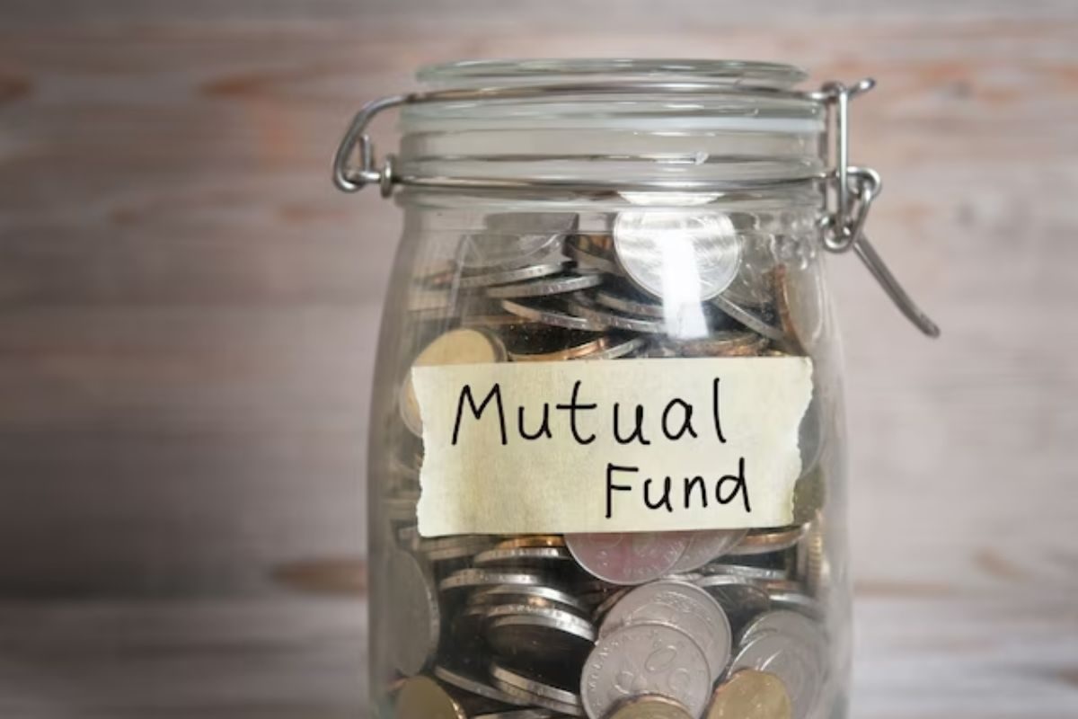 Mutual Funds ਤੋਂ ਦੂਰ ਹੋਣ ਲੱਗੇ ਨਿਵੇਸ਼ਕ ! ਲਾਰਜ ਕੈਪ ਫੰਡਜ਼ ''ਚੋਂ ਵਾਪਸ ਖਿੱਚਿਆ ਪੈਸਾ
