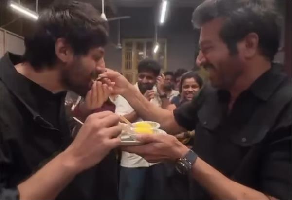 kabir khan celebrates  chandu champion s  national award win