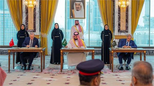 pakistan  saudi arabia and turkey sign joint defense agreement