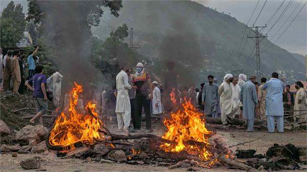unrest in pakistan administered kashmir