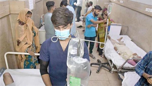 pakistans sick health  in serious crisis