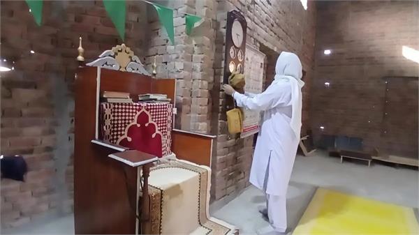 mosque built by  transgender