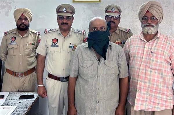 kulcha vendor who demanded rs 10 lakh ransom from doctor