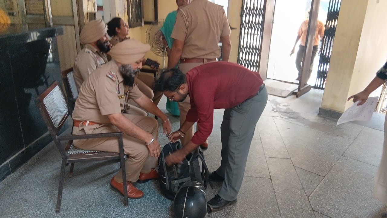 ਨਗਰ ਨਿਗਮ ਲੁਧਿਆਣਾ ਨੂੰ ਬੰਬ ਨਾਲ ਉਡਾਉਣ ਦੀ ਧਮਕੀ! E-Mail ਨਾਲ ਪਈਆਂ ਭਾਜੜਾਂ
